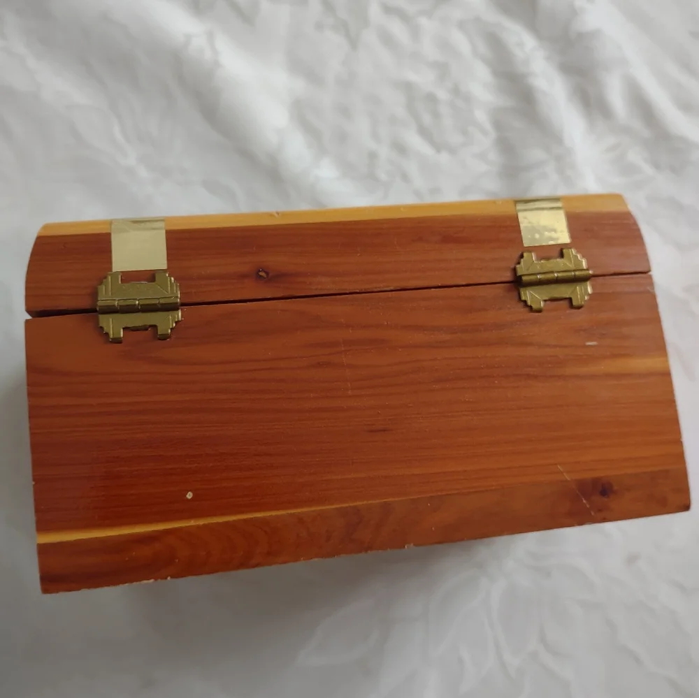 Cedar Treasure Chest